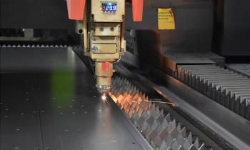 Pemotongan Laser (2)